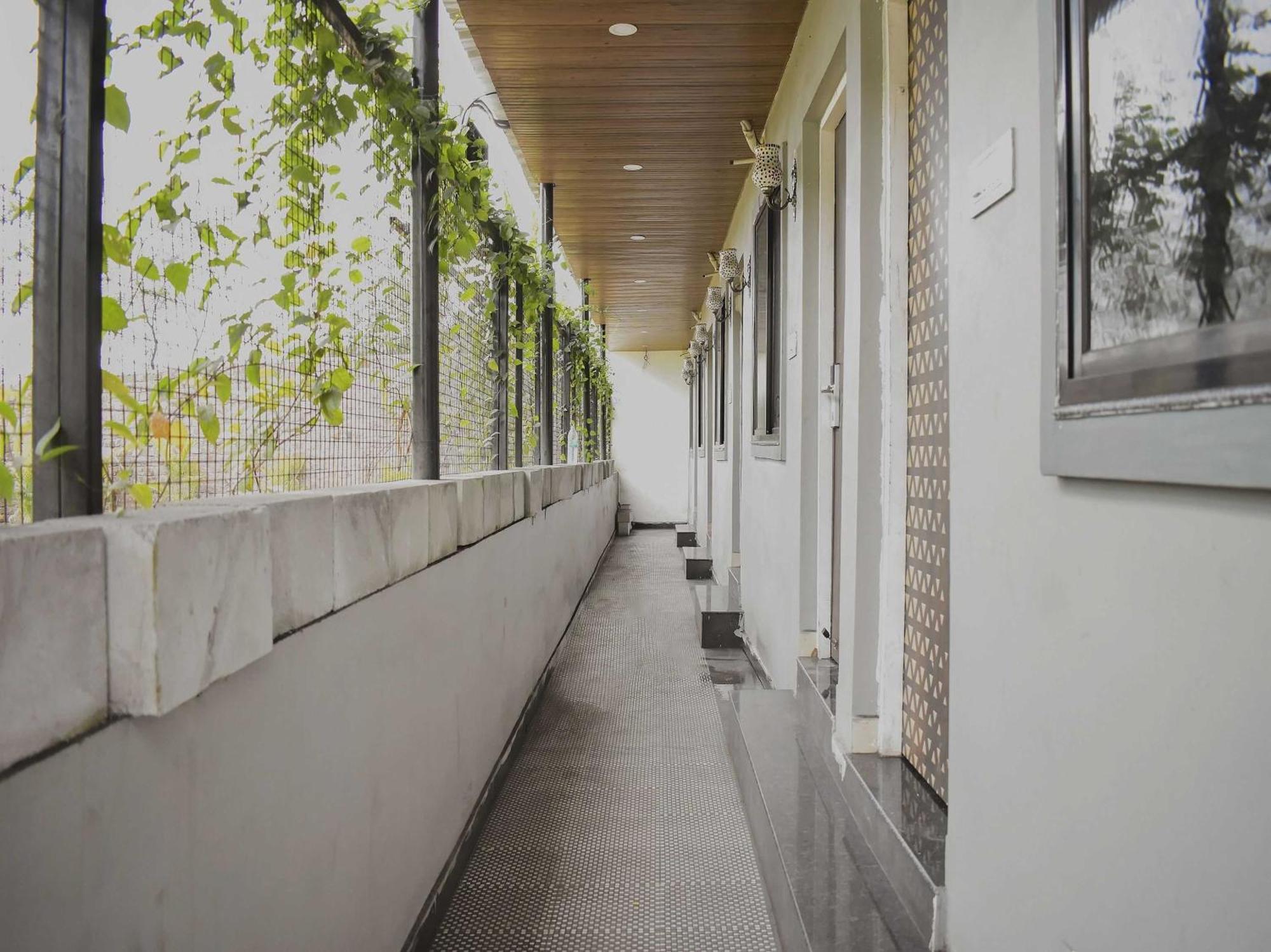 Hotel O Club Toronto Durg Exterior photo
